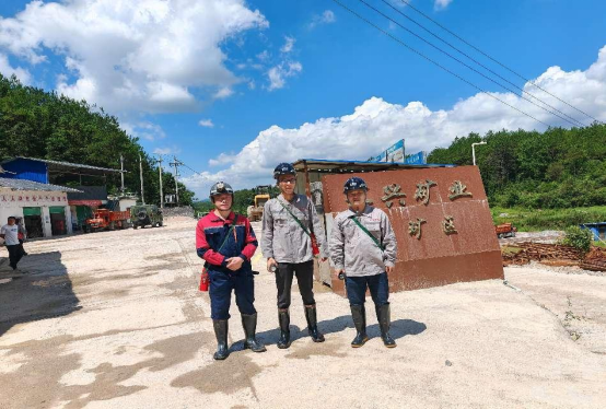 1728869960475136.jpg 1728869919907.jpg